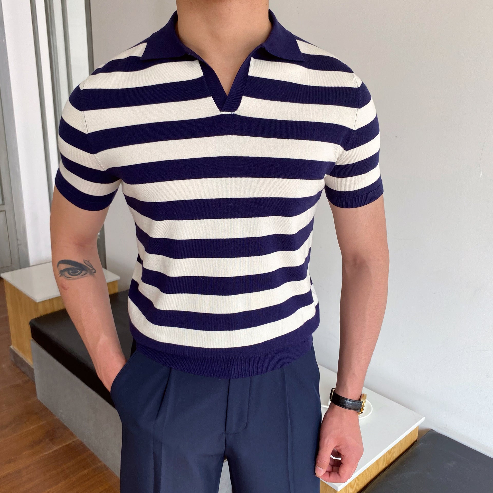 Vannes V Yaka Çizgili Polo T-shirt
